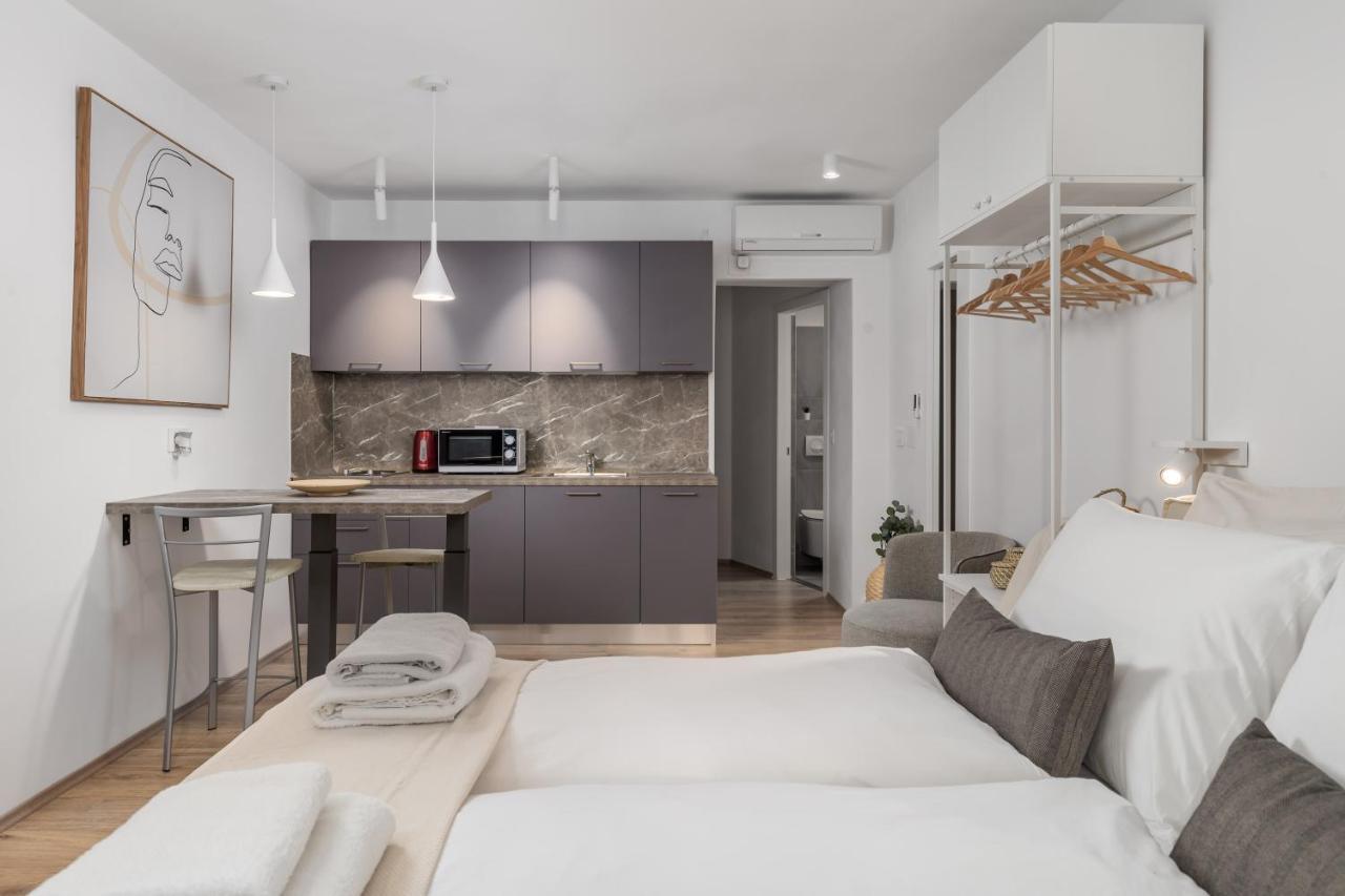 Main Street Apartments 2 Rijeka Exterior photo